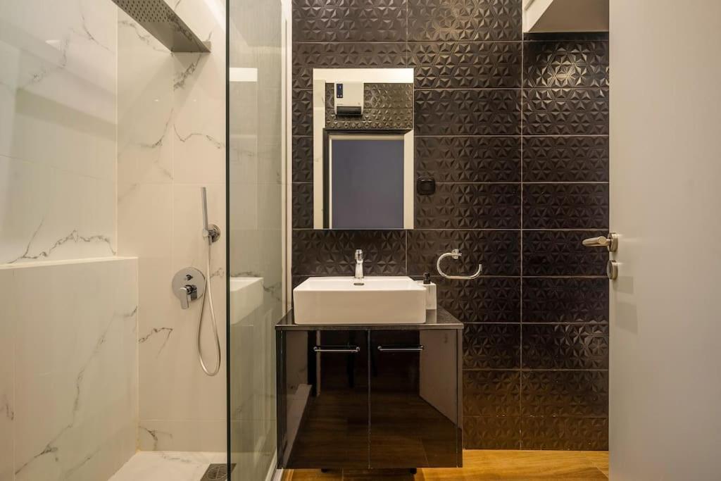 Super Stylish Apartments In The Heart Of Athens! Kültér fotó